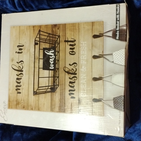 Mask Basket & Hooks Storage - Picture 2 of 4